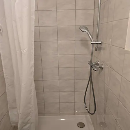 Monteurzimmer Desol Homestay Forst (Baden)