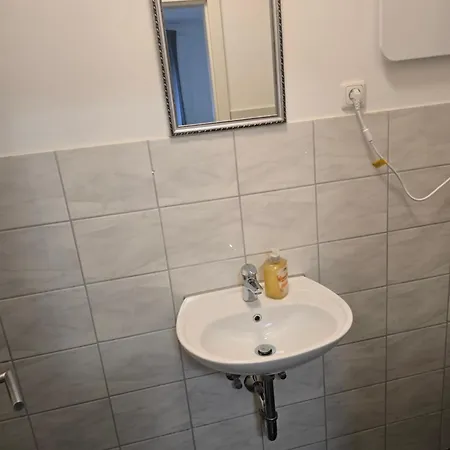Monteurzimmer Desol Privatunterkunft