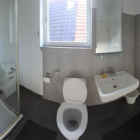 Homestay Monteurzimmer Desol *